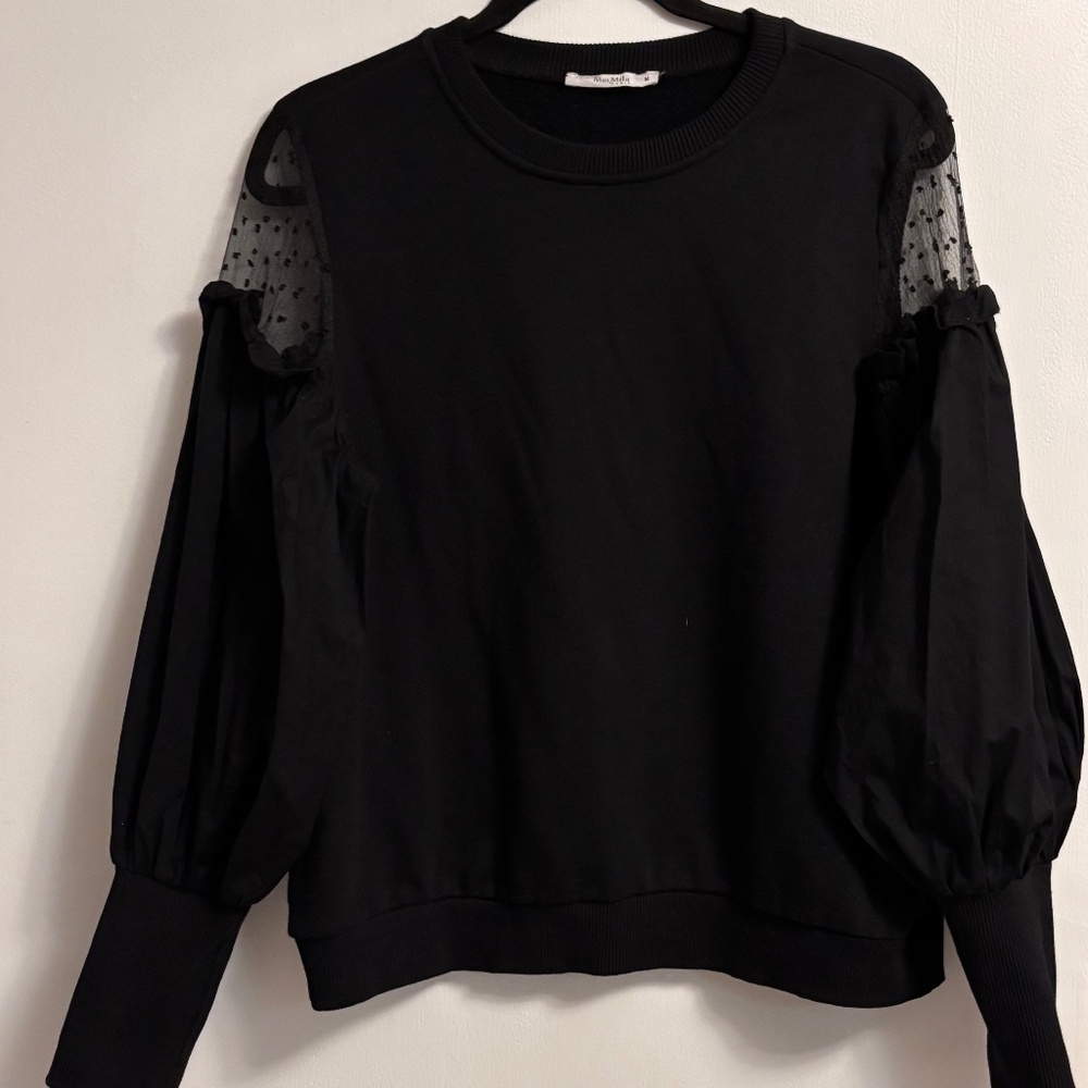 Max Mila Paris Long Sleeves Sweatshirt Black Medium Round Neckline